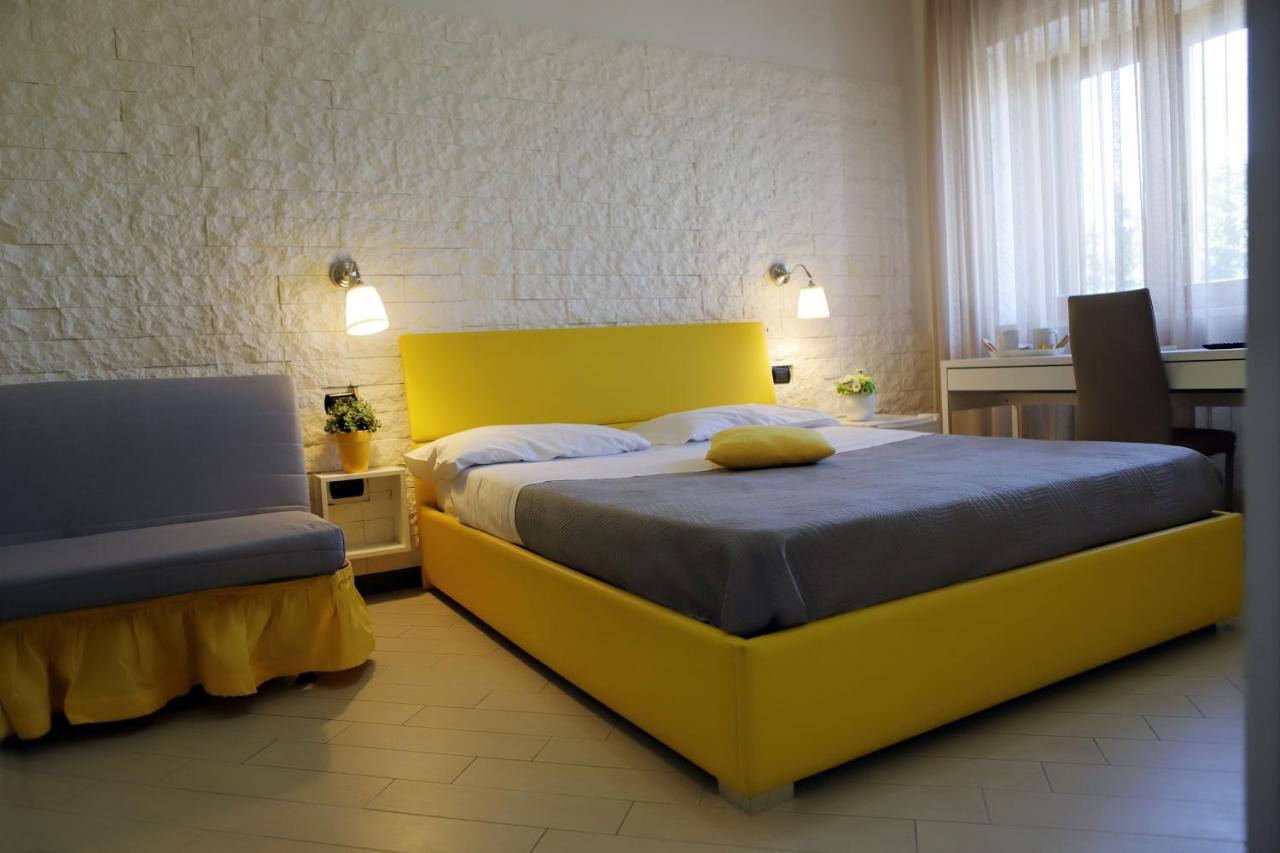 Guest House Le Tre Isole Σορέντο Εξωτερικό φωτογραφία